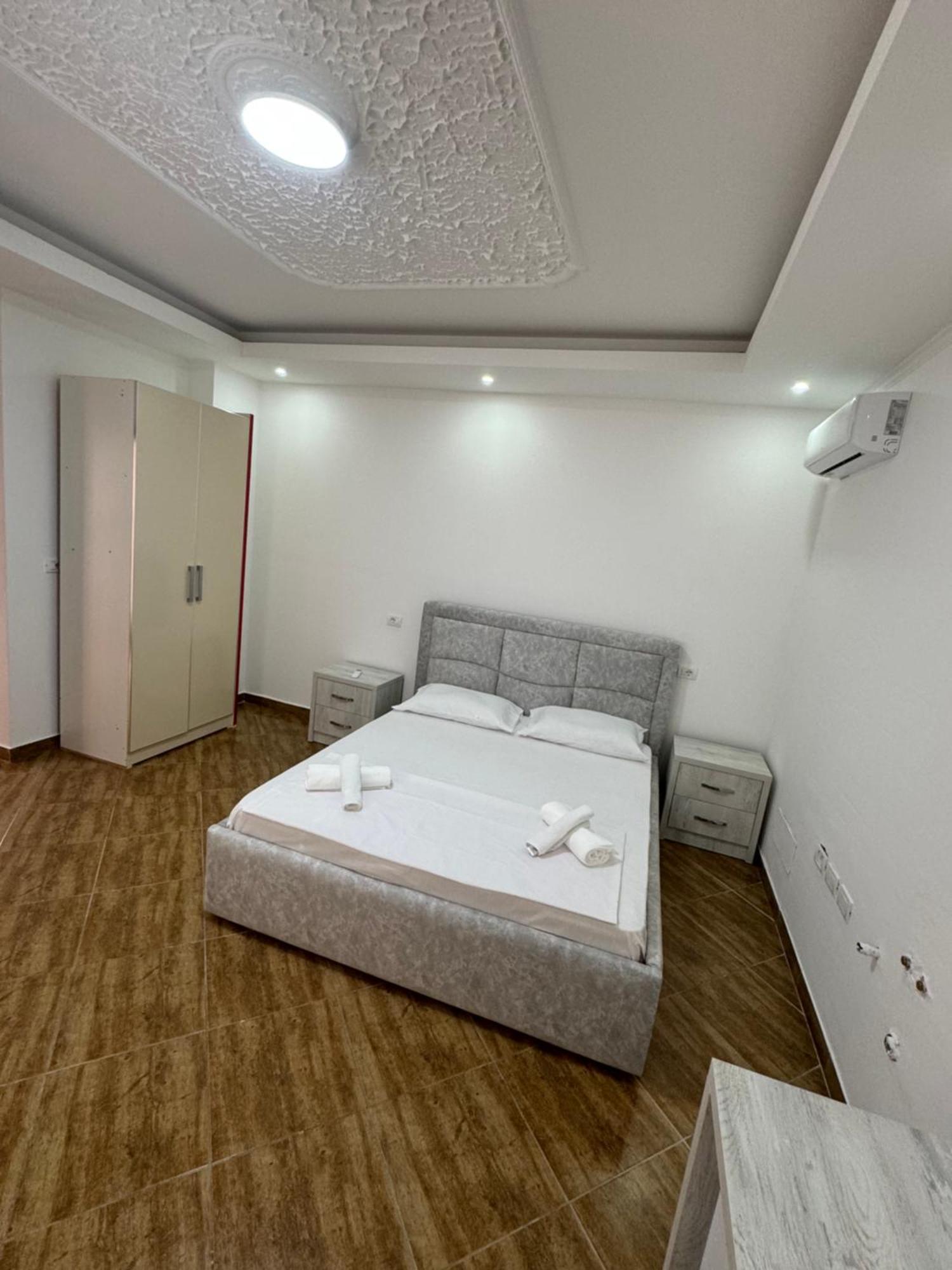 Restorant Hotel Niku Shetaj Zewnętrze zdjęcie